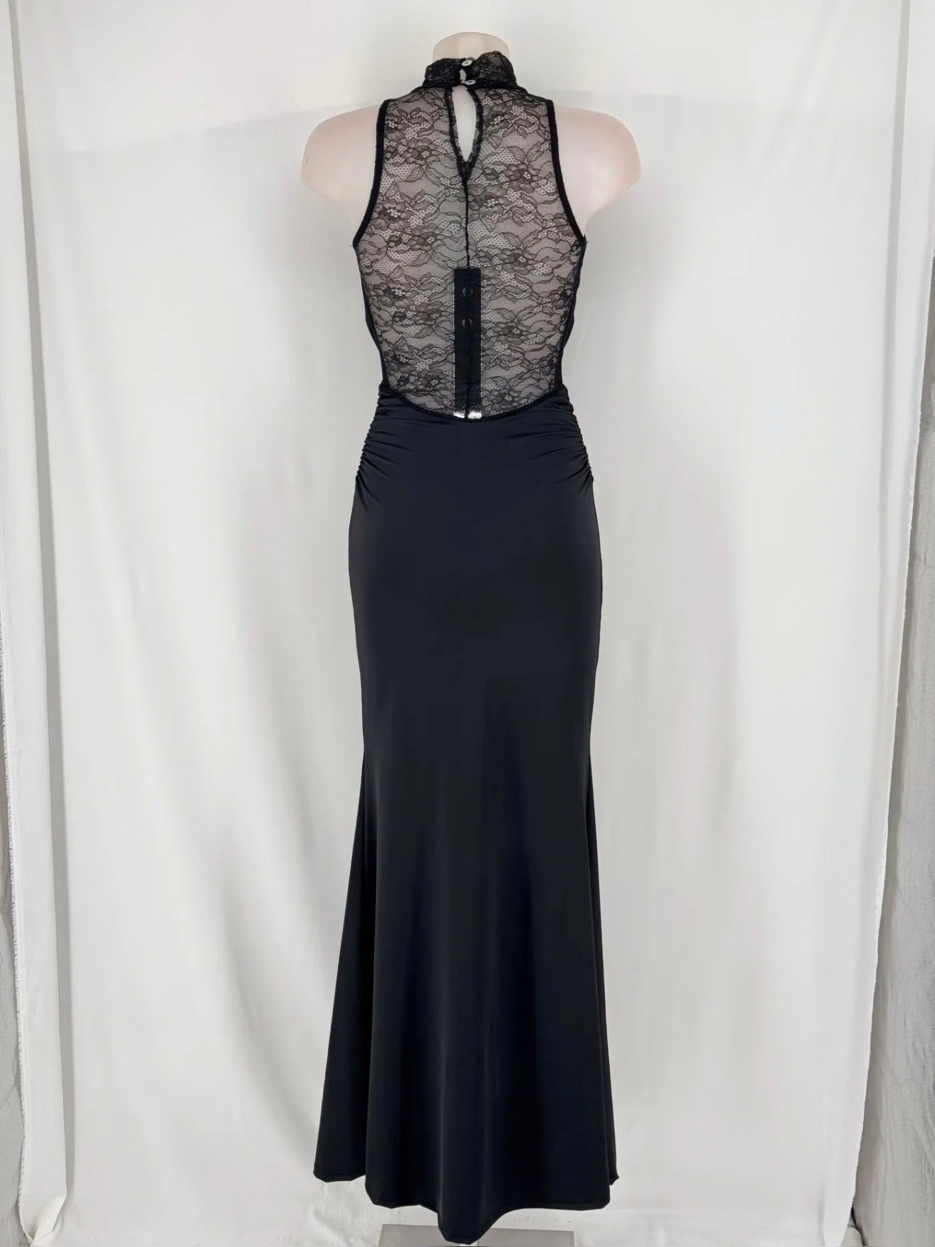 Vestido Cascada Negro