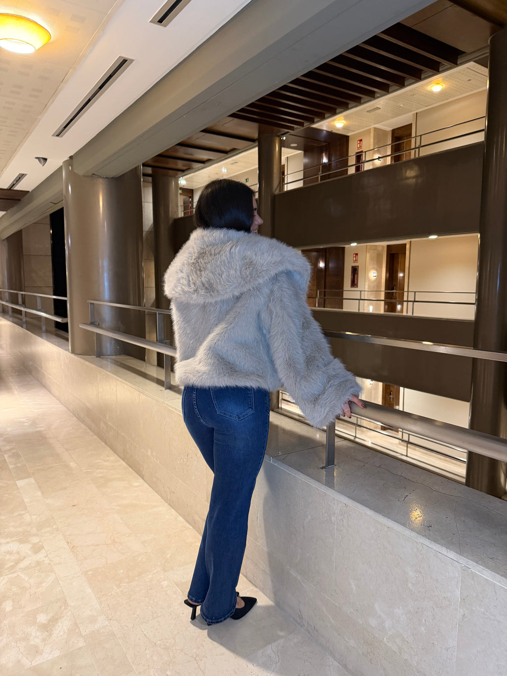 Abrigo Pelo Amanda Beige