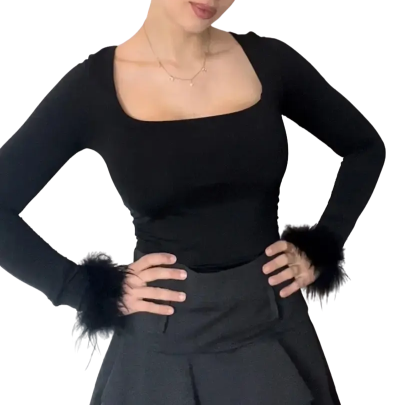 Camiseta con plumas