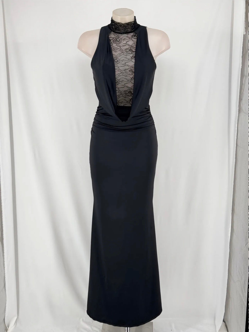 Vestido Cascada Negro