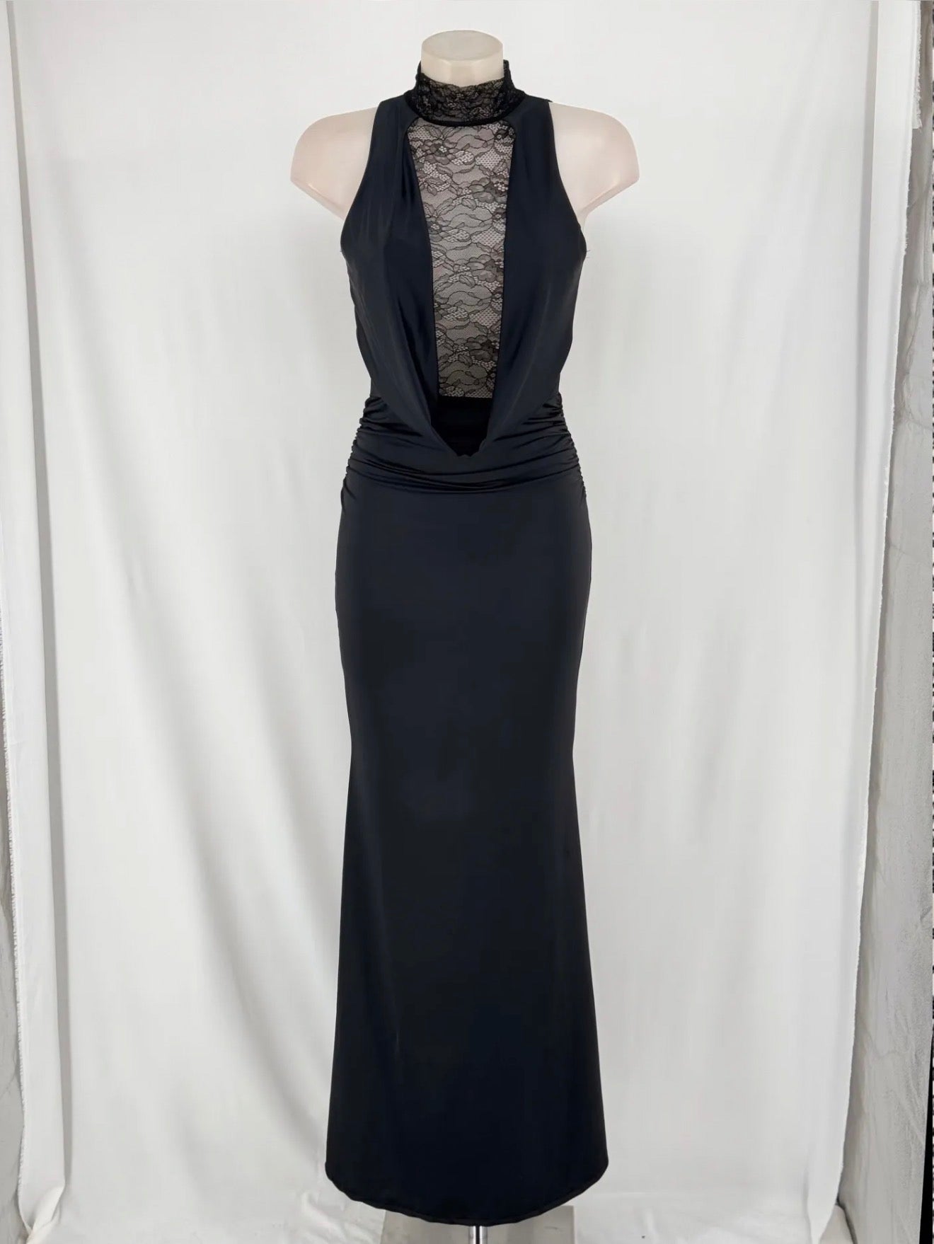 Vestido Cascada Negro