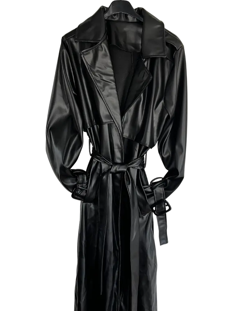 Gabardina cuero negra