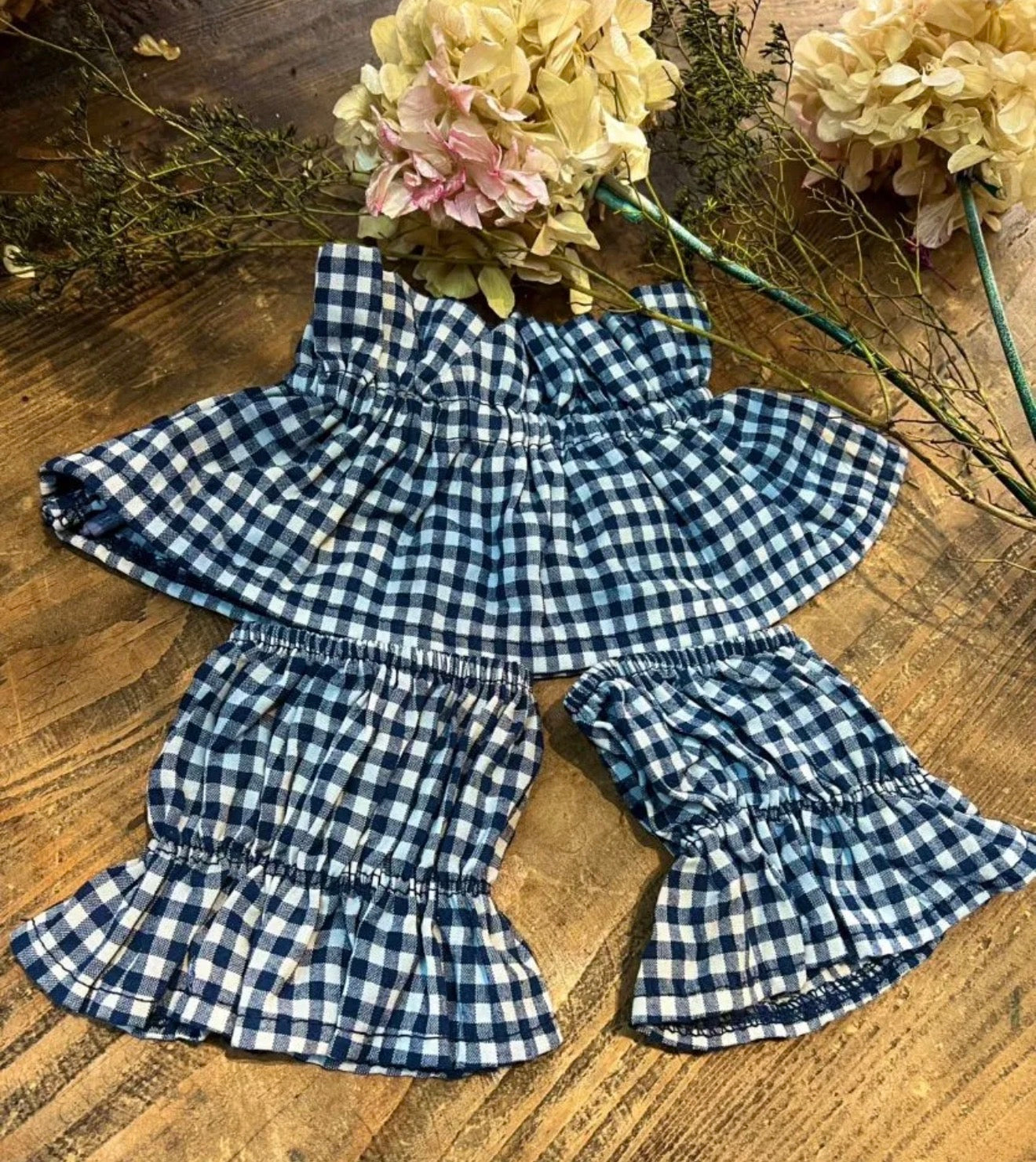 Cuello + puños cuadros