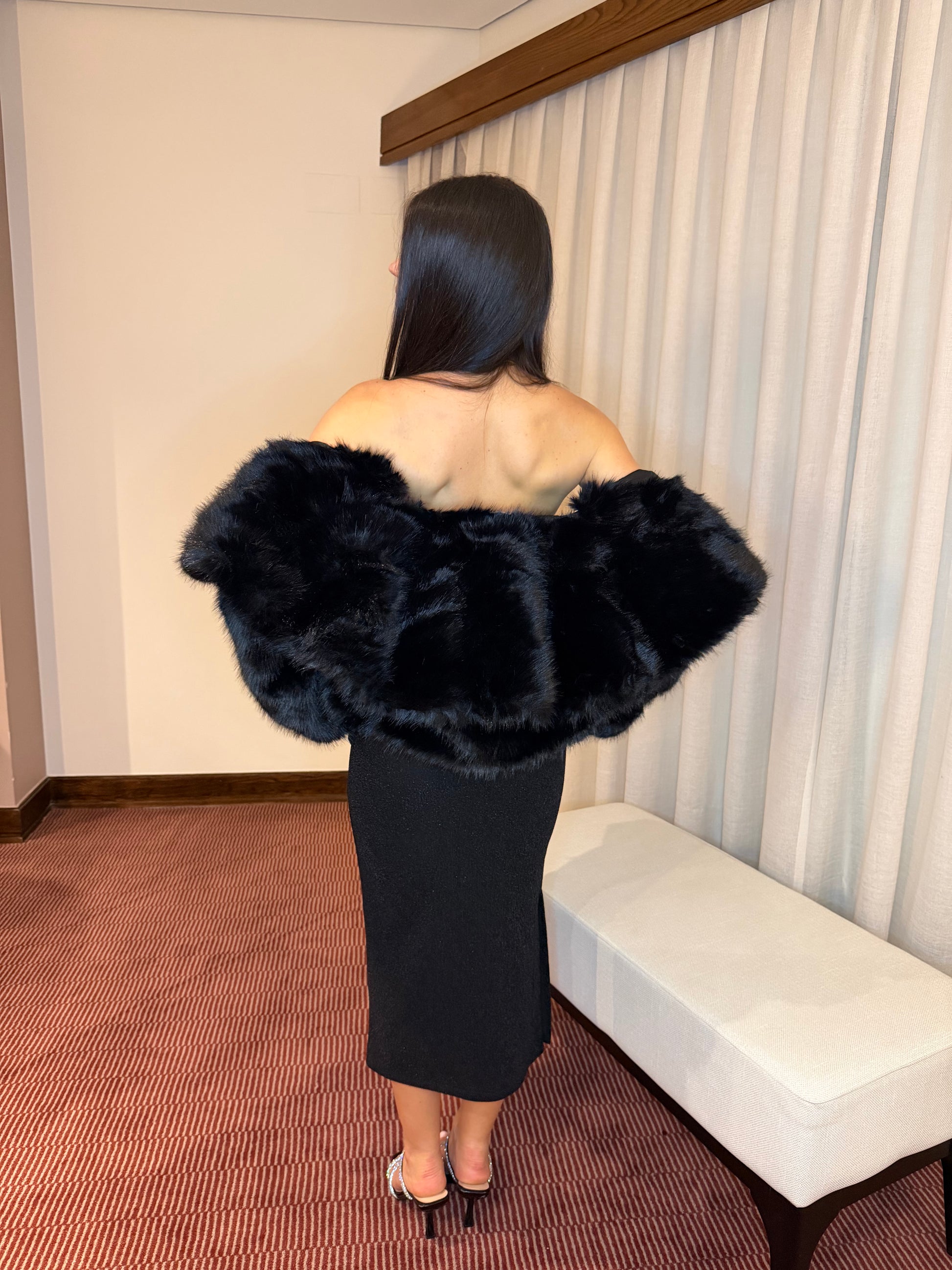 Abrigo Pelo Amanda Negro