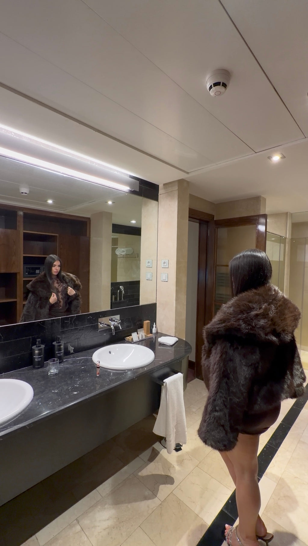 Abrigo Pelo Amanda Marrón