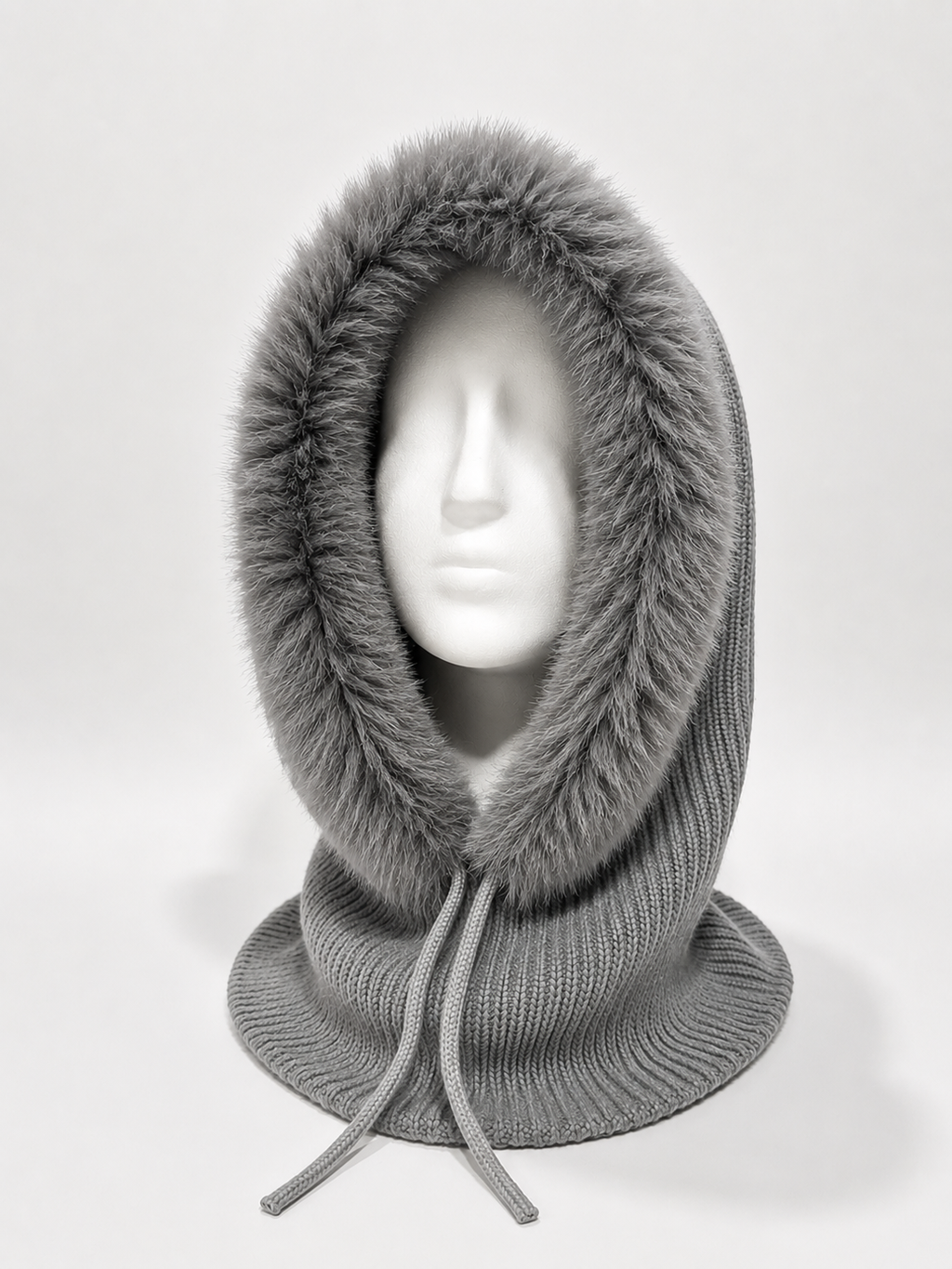 Balaclava de punto con pelo en la capucha
