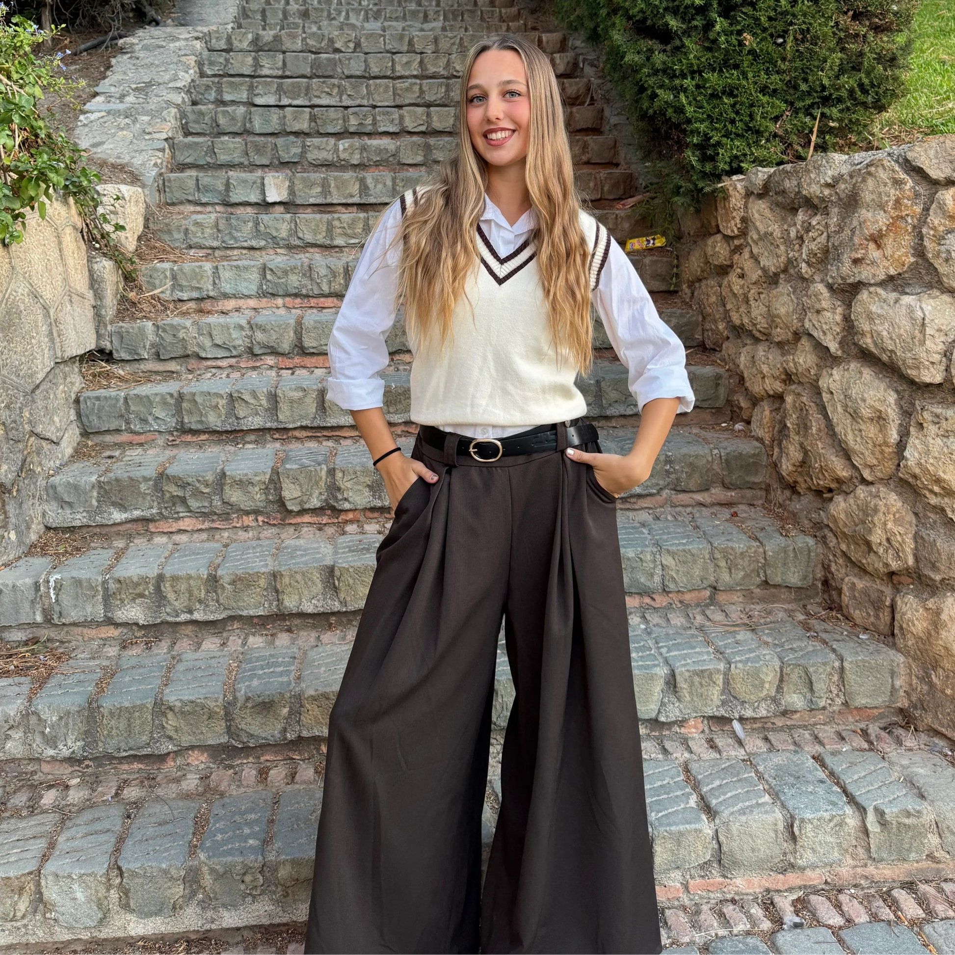 Pantalón traje ancho marrón