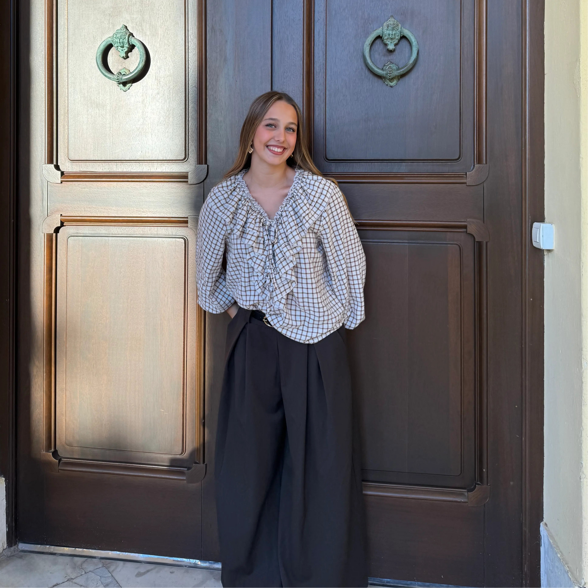 Blusa volantes marrón