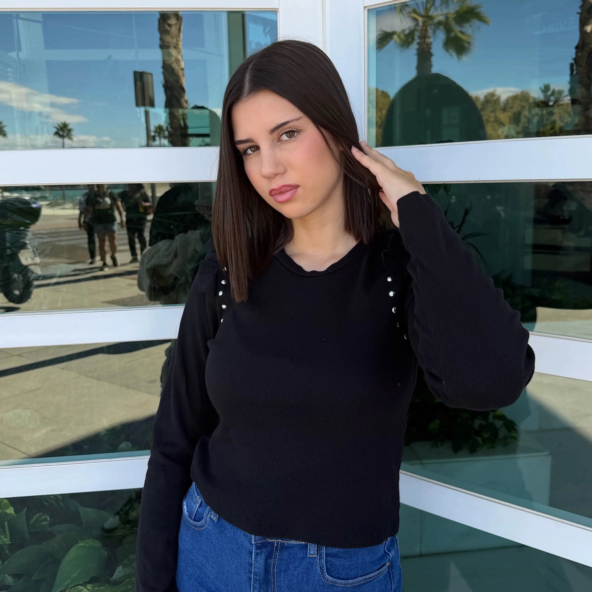 Camiseta Tachuelas Negro